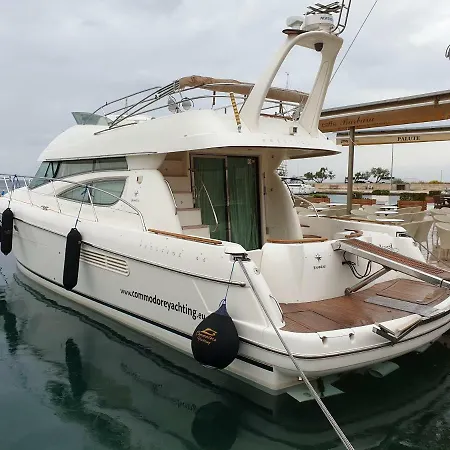 Jeanneau Prestige 46 Fly Nyaraló *